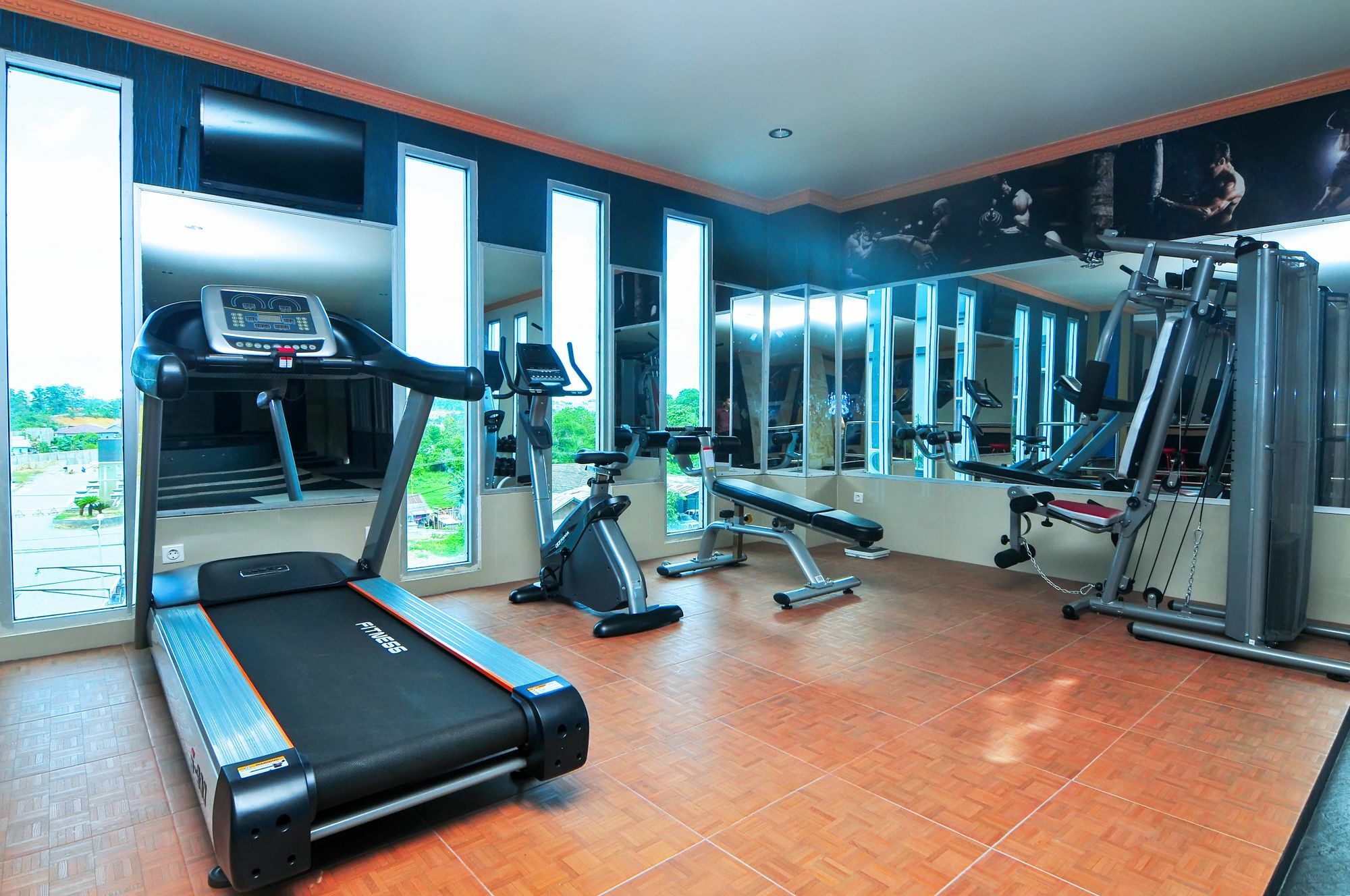 & Trade Center Hotel 3*